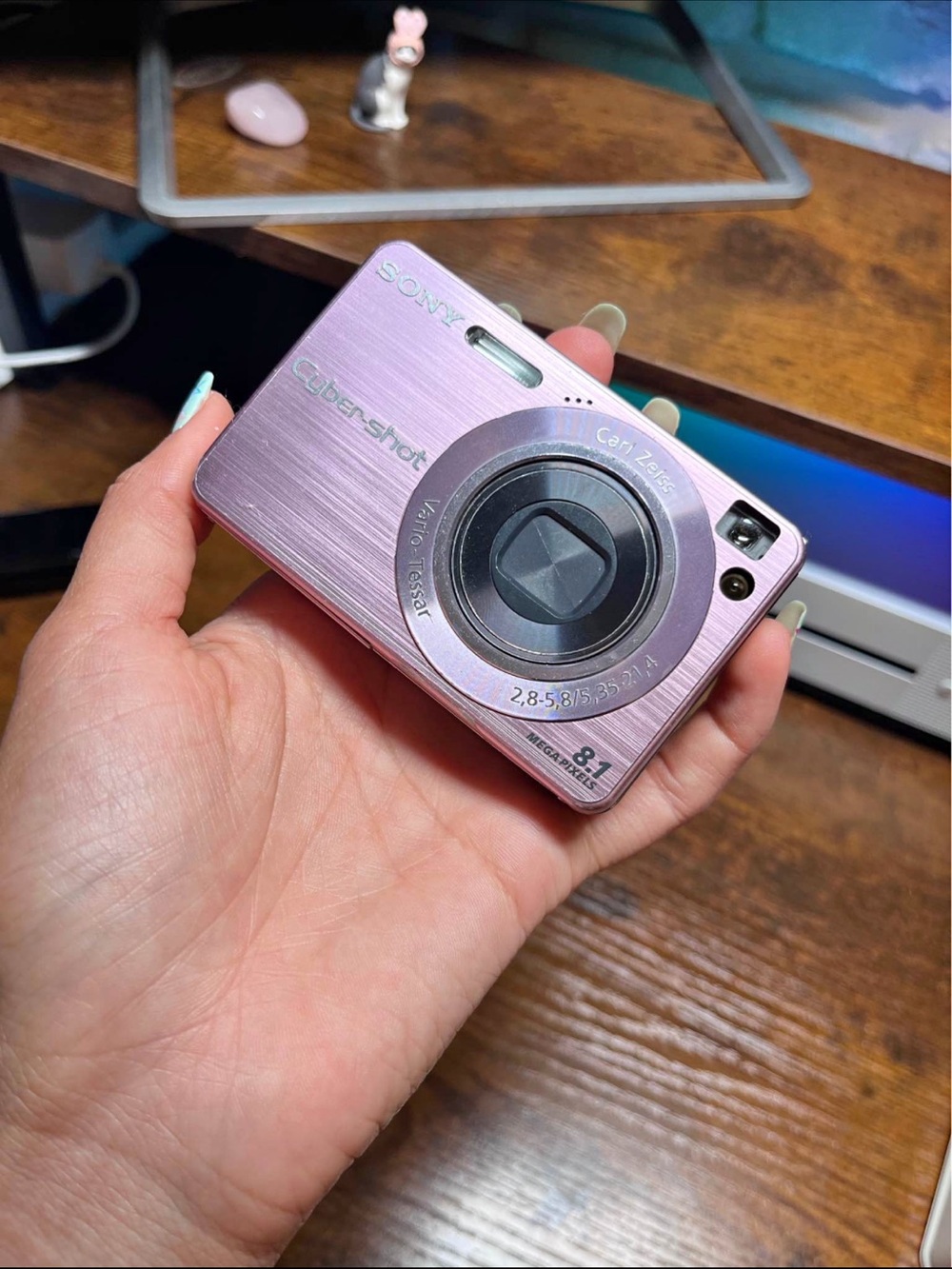 Sony Cyber-shot Compact Digital Camera in Light Pink (read description)